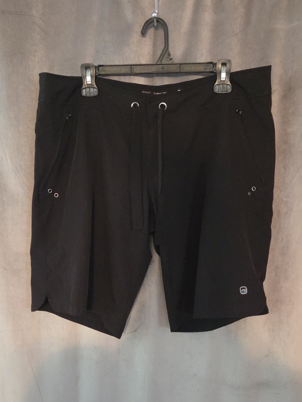 Free Country XL Black Women's Athletic Drawstring Shorts with Zipper Pockets
